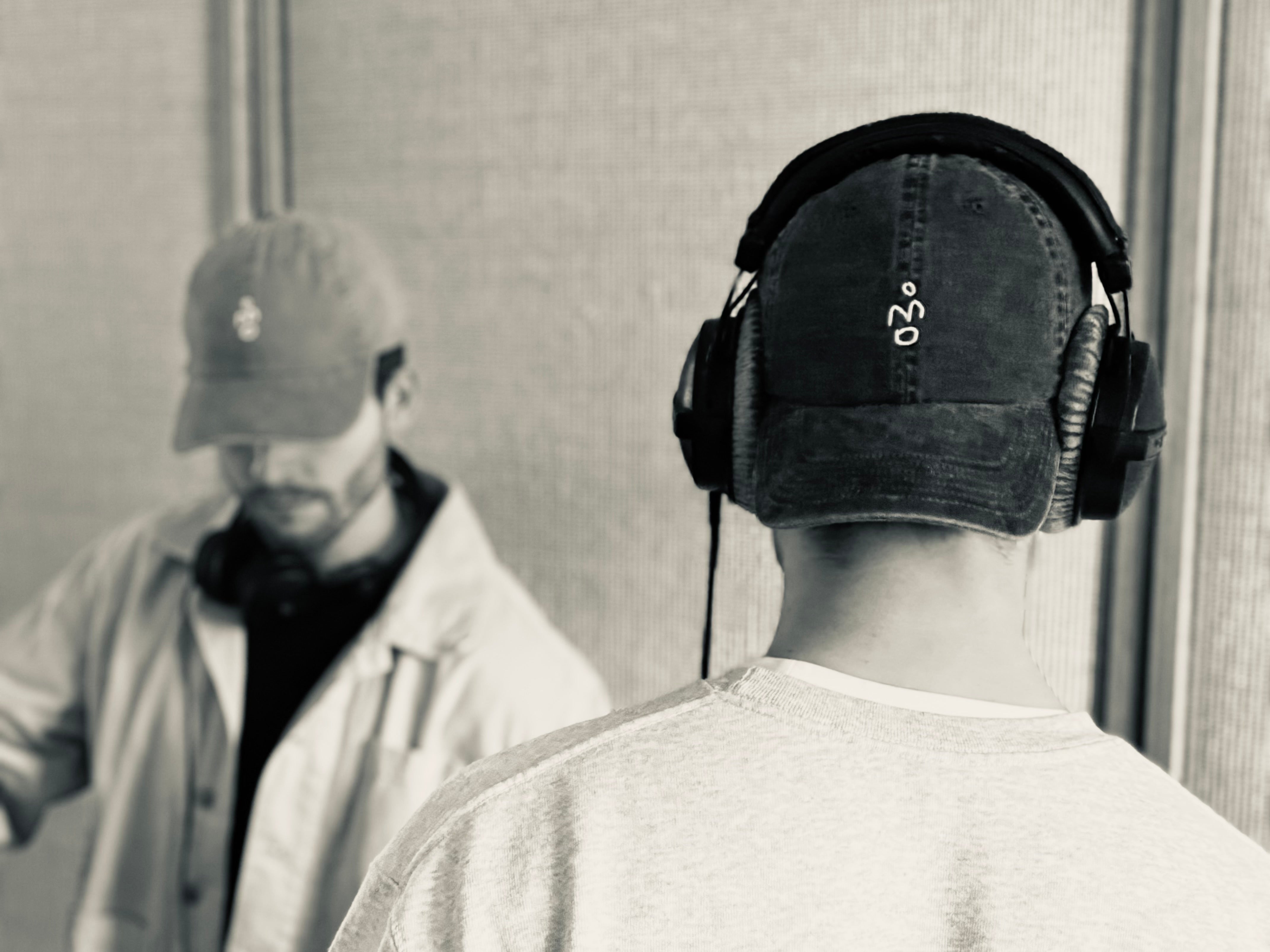 030